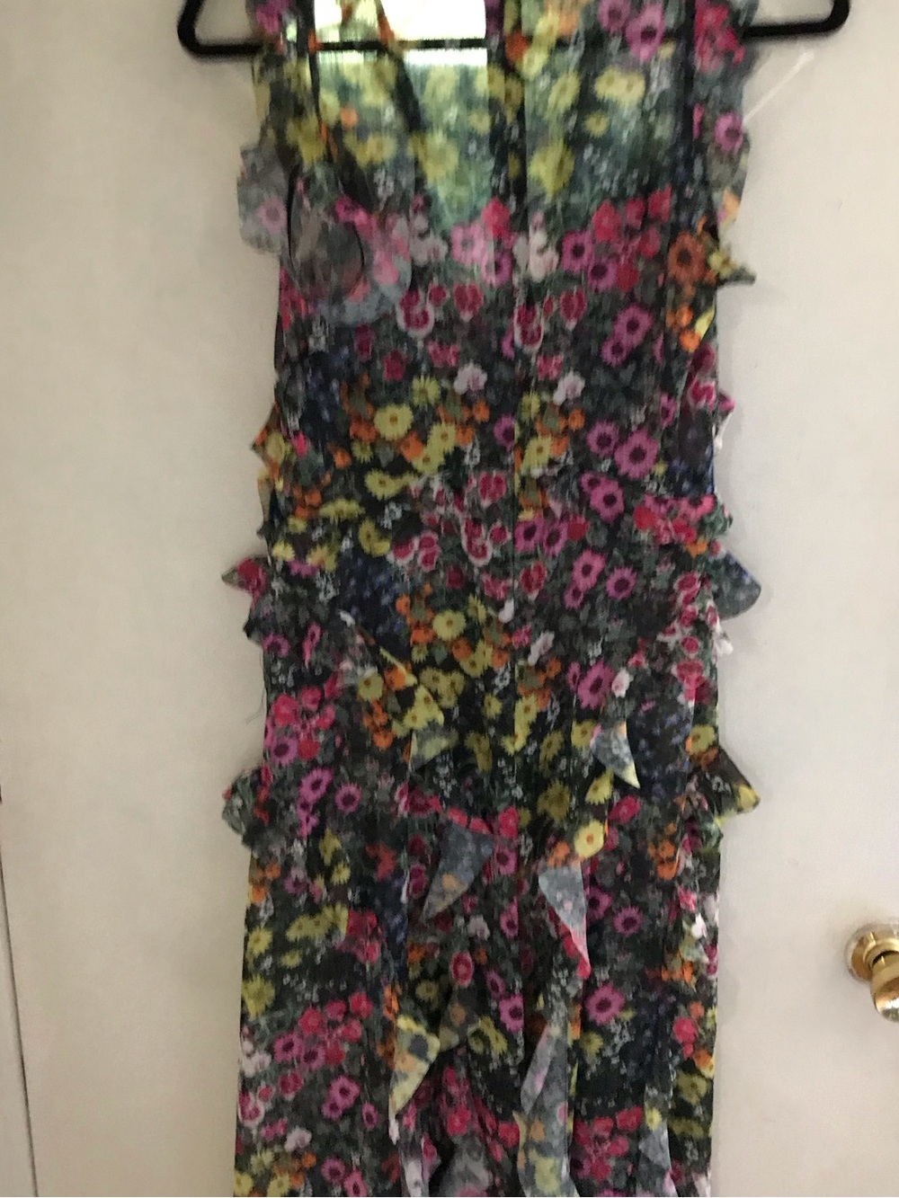 100%polyester 

 TED Baker GLORIHA WATERFALL FLORAL DRESS